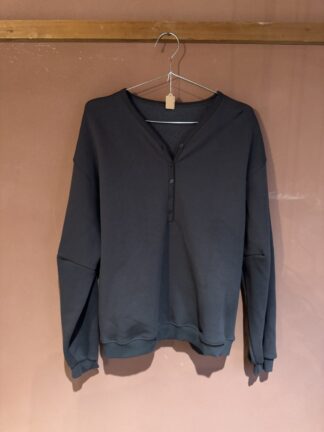 pullover sweat